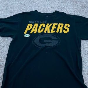 NFL GREEN BAY PACKERS W/ LOGO SHORT SLEEVE SHORT FOR MEN AND WOMEN